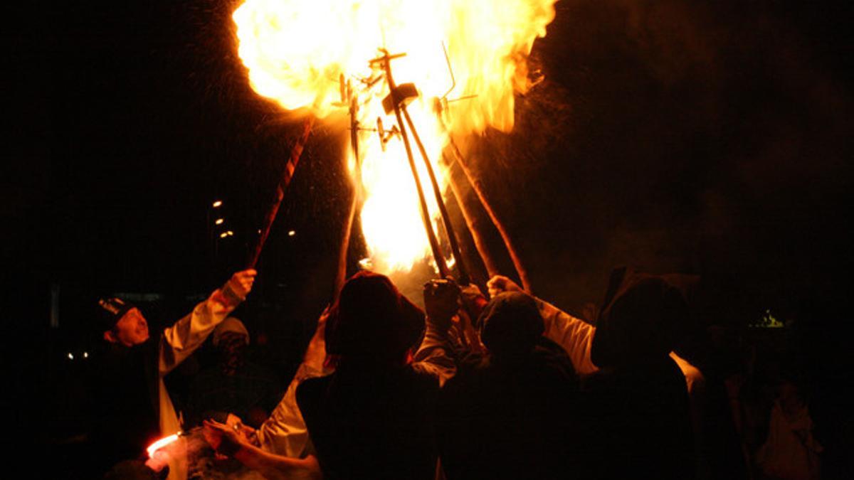 Actuación de los Diables de Terrassa, este sábado por la noche en la ciudad vallesana.