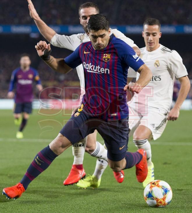 Imágenes del partido de ida de semifinales de Copa del Rey entre el FC Barcelona y el Real Madrid disputado en el Camp Nou