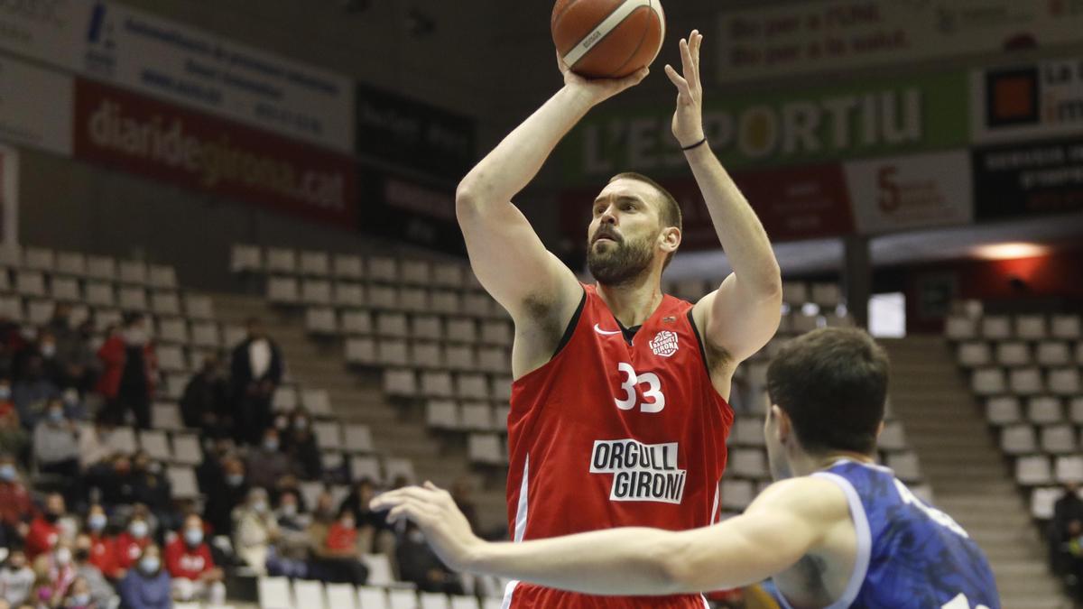 Marc Gasol en el partit contra el Guipúscoa a Fontajau.