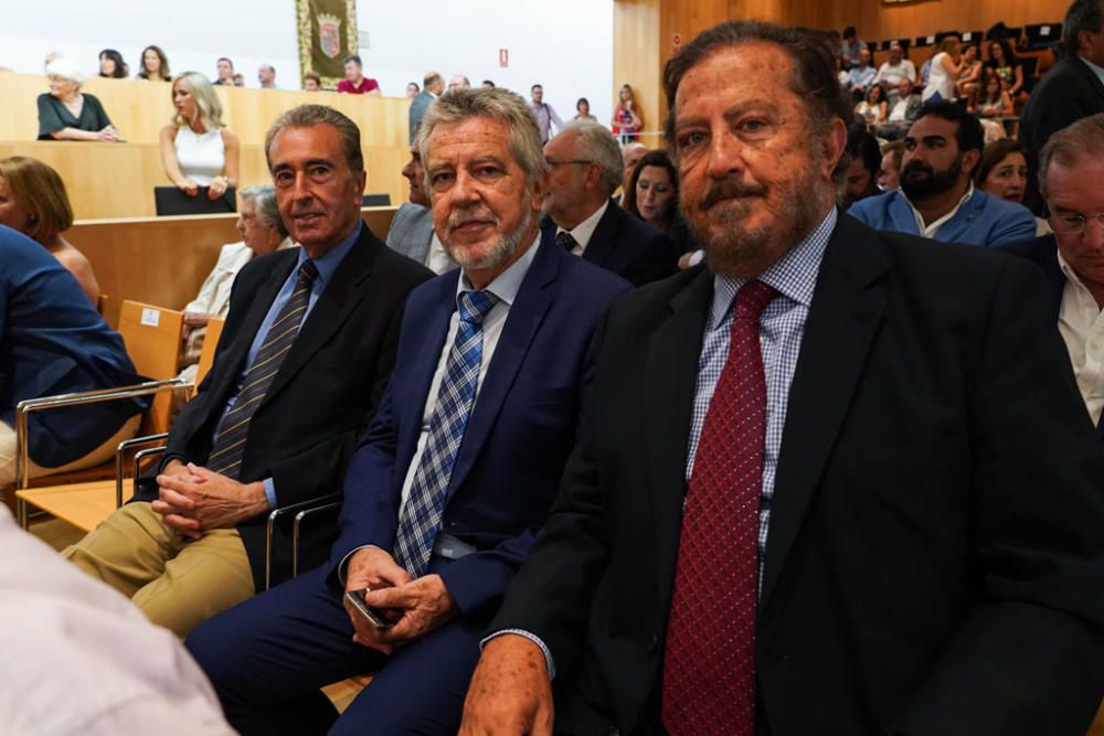 El candidato propuesto por el Partido Popular, Francis Salado, ha sido elegido este miércoles como presidente de la Diputación de Málaga en el transcurso del pleno de investidura.