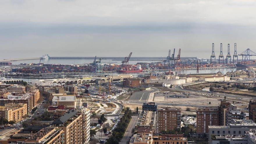 La línea 11 del tranvía que conectará el centro con la fachada marítima discurrirá por Juan Verdeguer