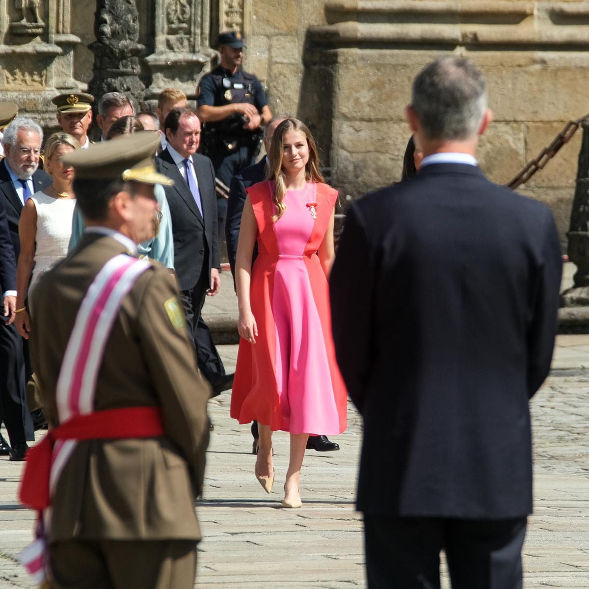 Los Reyes, Leonor y Sofía presiden en Santiago los actos del día del apóstol