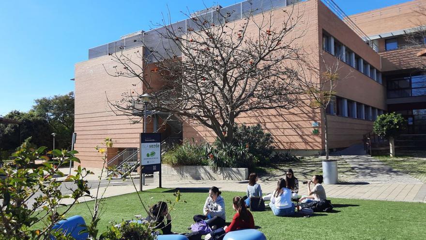 Uno de los nuevos dobles grados se pondrá en marcha en Ciencias de la Comunicación.