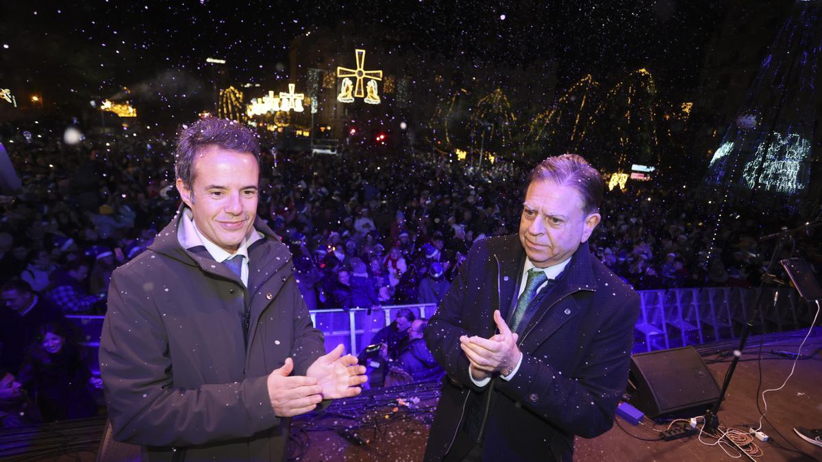 Cuesta y Canteli, en el encendido de las luces de Navidad.