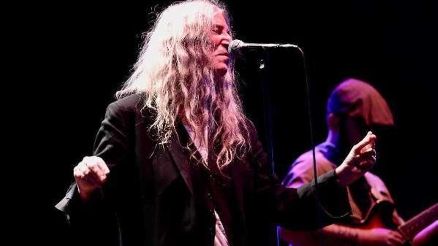 La cantante Patti Smith en un concierto. // Carlos Pardellas