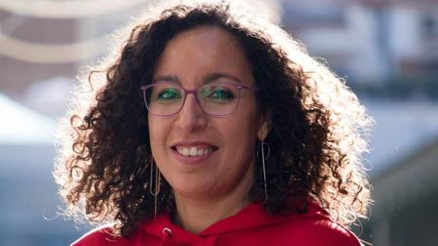 Najat El Hachmi visita Figueres per presentar la seva primera novel·la juvenil, &#039;Els secrets de la Nur&#039;