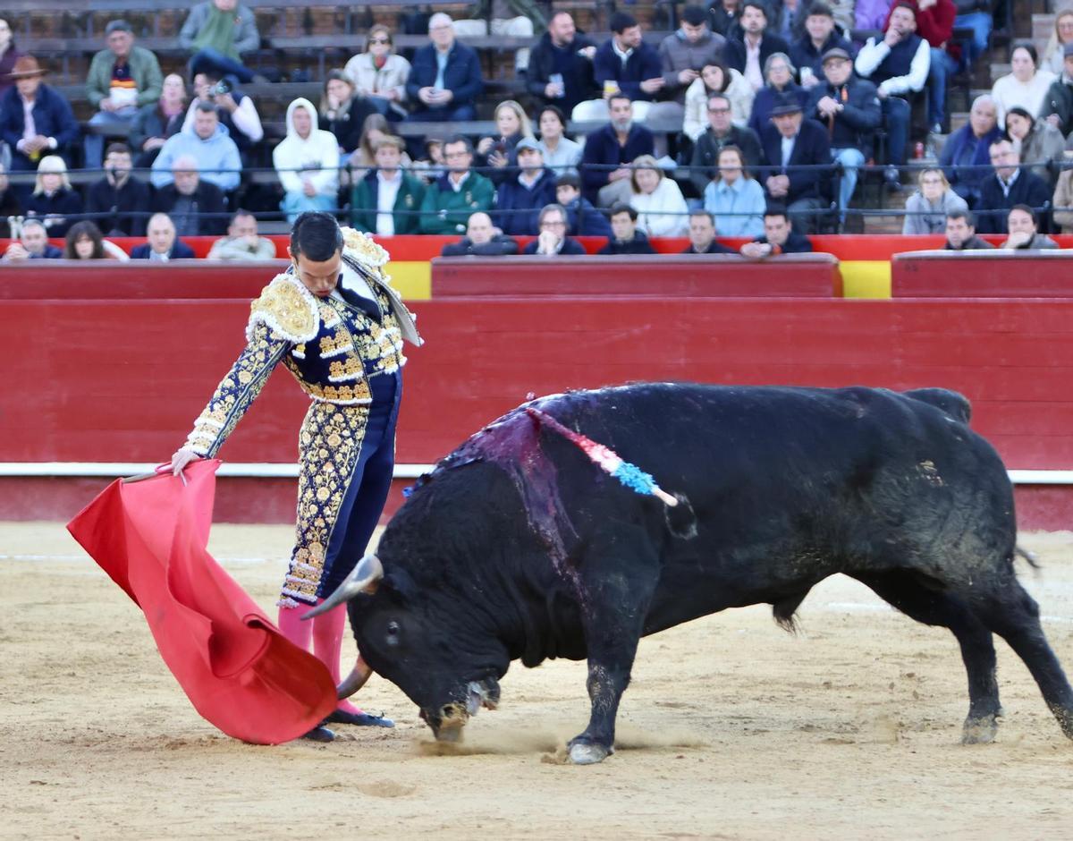 Manzanares en una de las series más lucidas de su tarde en Valencia