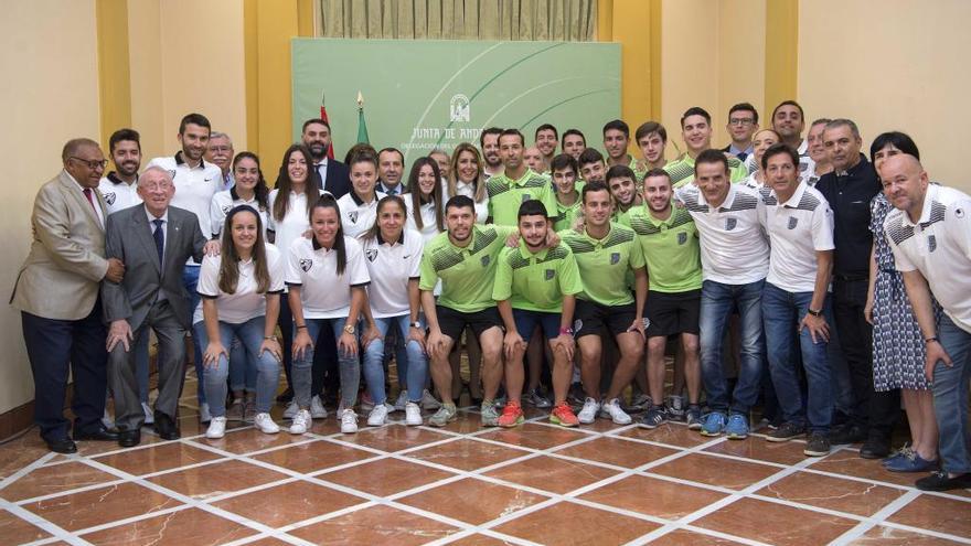 Susana Díaz recibe al Málaga CF Femenino y al UMA Antequera