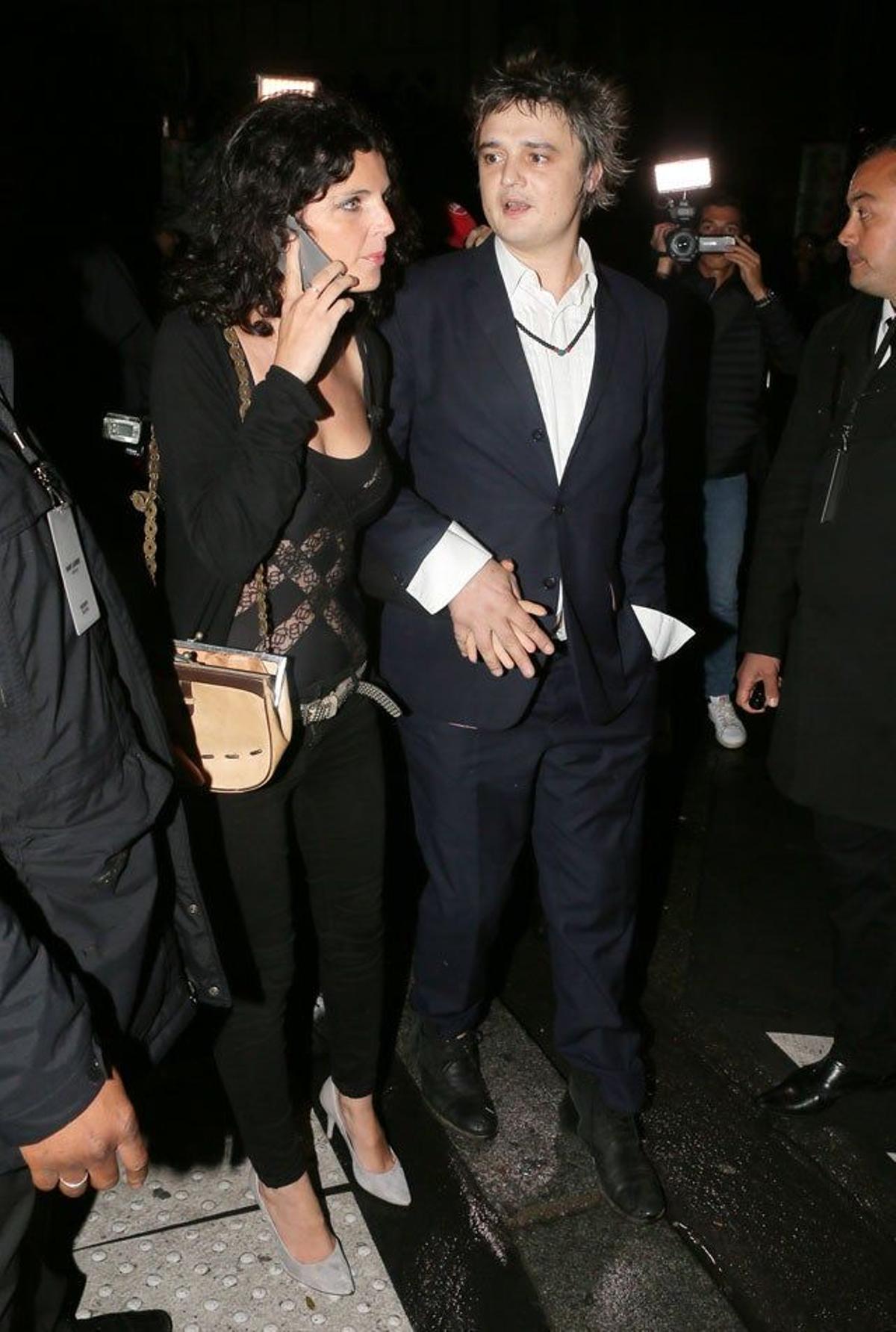 Pete Doherty y Katia de Vidas, en la fiesta de Saint Laurent en la PFW.