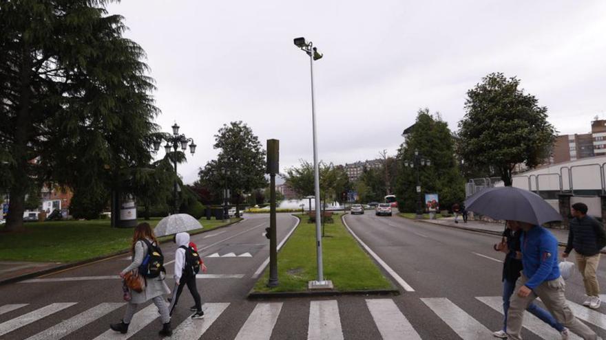 Oviedo ultima la instalación de cien cámaras para la Zona de Bajas Emisiones