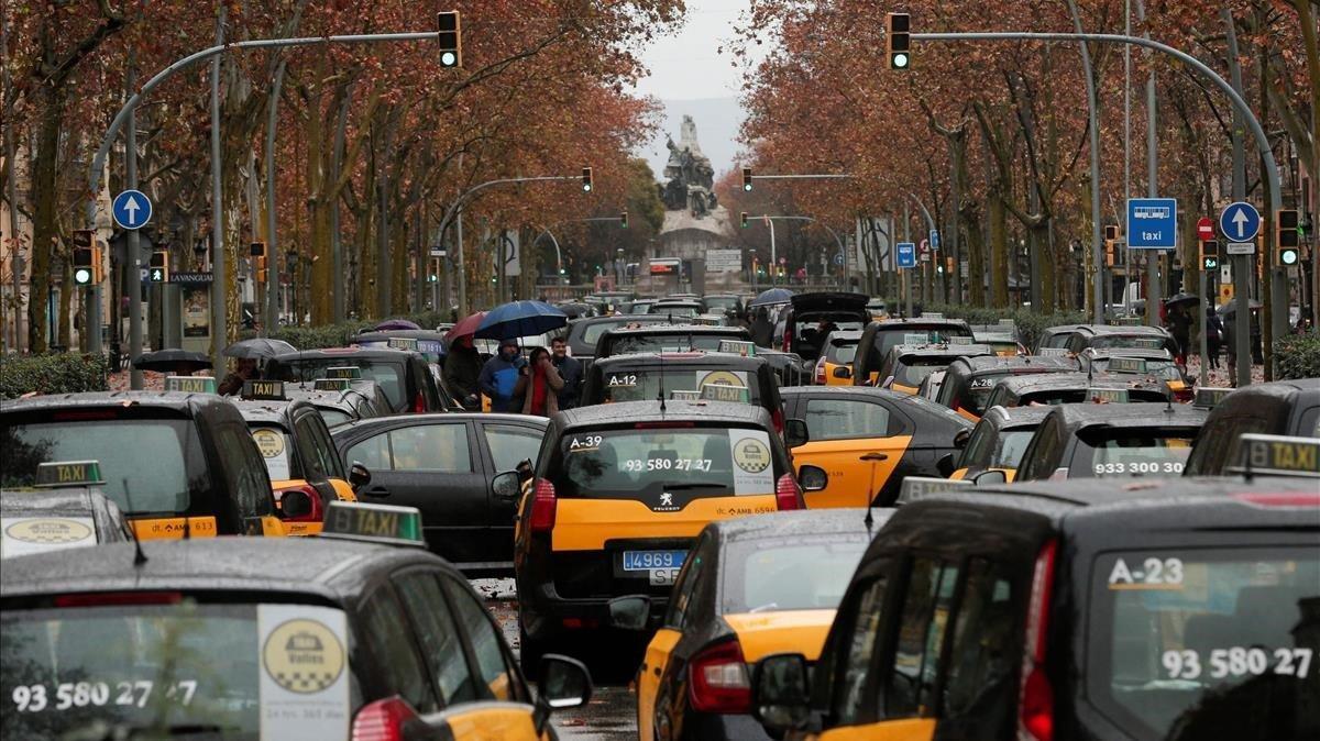 rjulve46630995 taxi drivers block the gran via street during a strike in ba190120185959