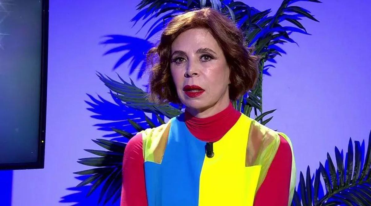 Agatha Ruíz de la Prada se sincera en ¡De viernes! tan su encontronazo con Lolita Flores: “He recibido amenazas”