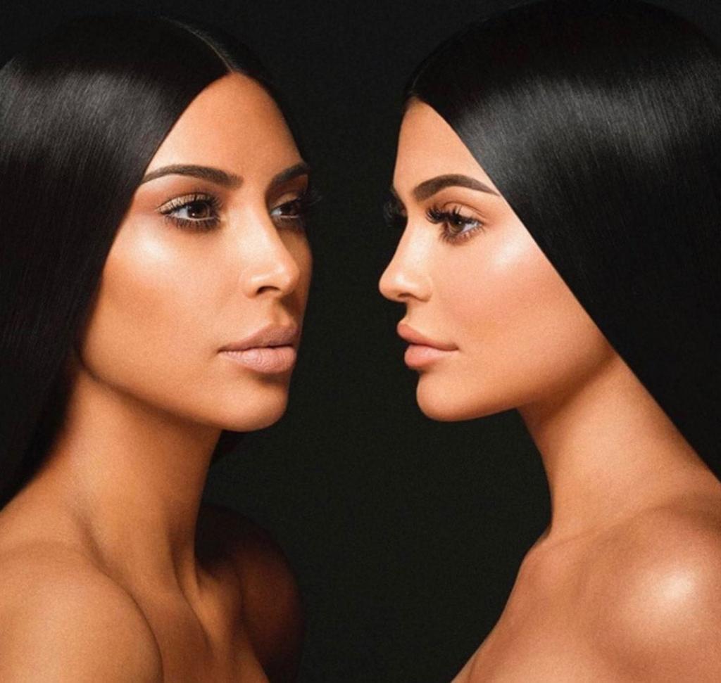 Kim Kardashian y Kylie Jenner igualitas