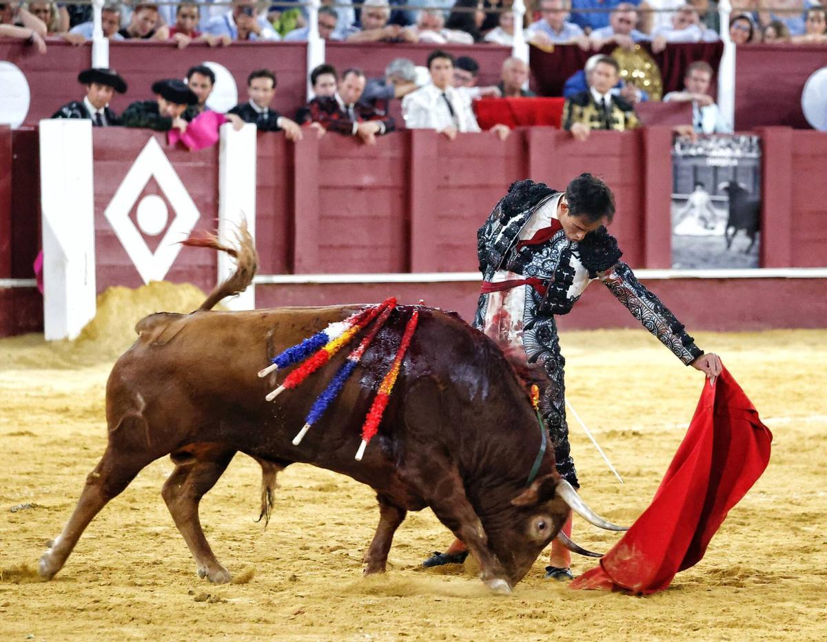 Un extraordinario natural de Saúl Jiménez Fortes en la Malagueta