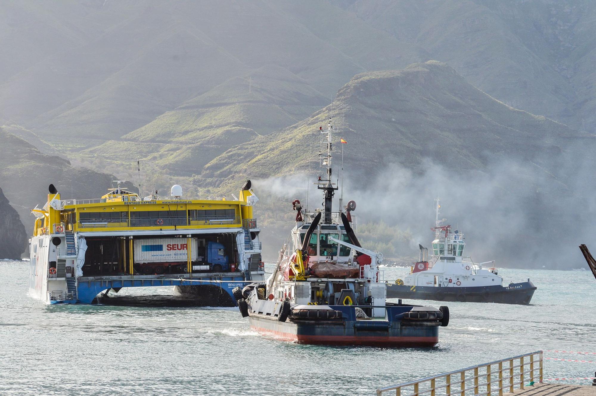 Nuevo intento infructuoso para desencallar el ferry en Agaete