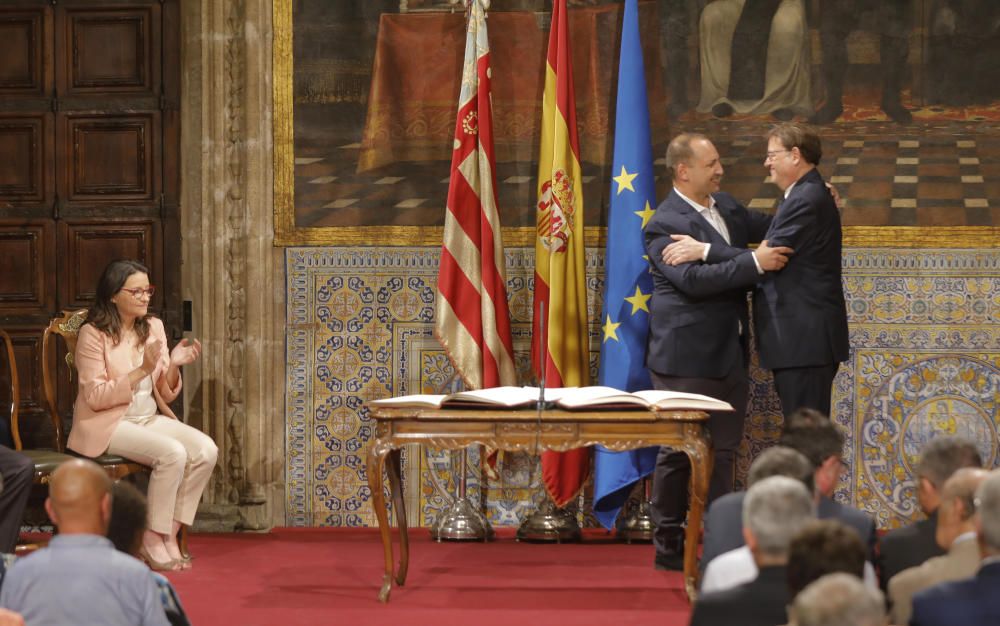 Toma de posesión de los consellers del Botànic II