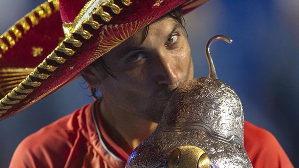 Ferrer, con su nuevo trofeo