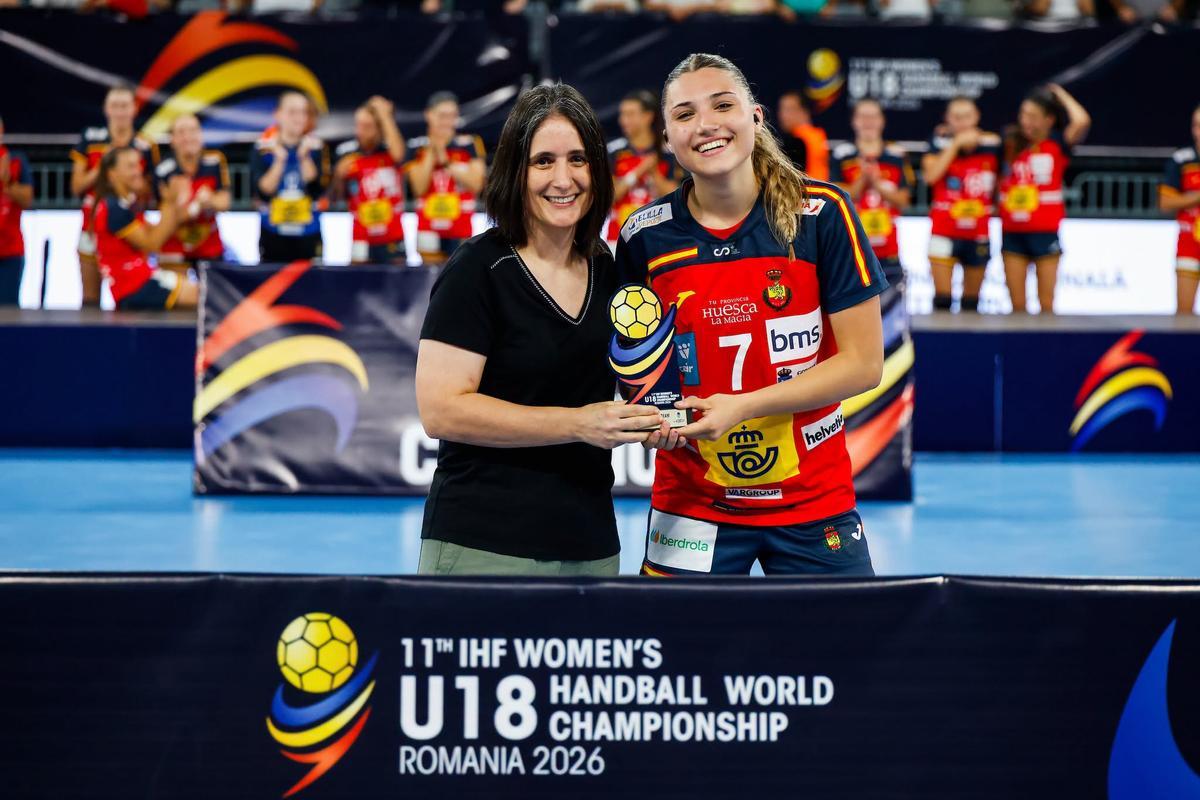 Erika Vladu, natural de Onda, la mejor extremo derecho del Mundial sub-18 con España.