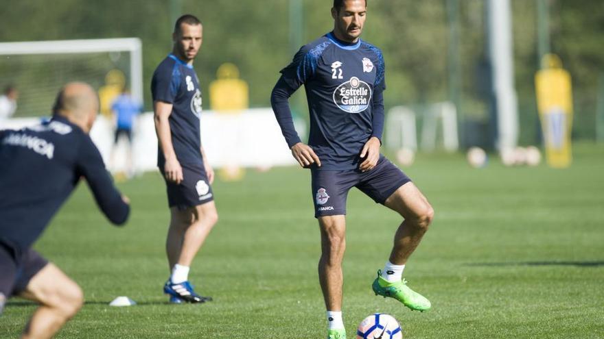 Borges, en un entrenamiento del Dépor en Abegondo.