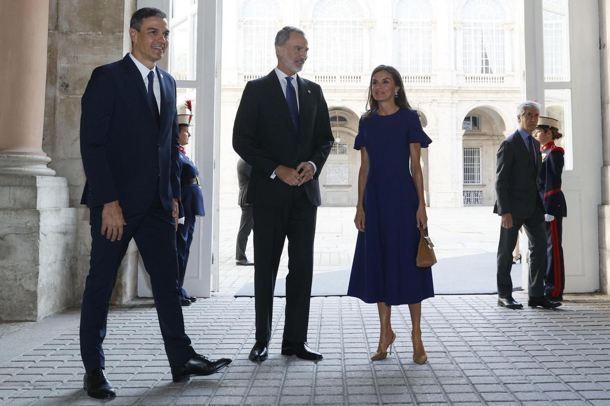 Los Reyes y Sánchez presiden el tercer homenaje a las víctimas de la pandemia