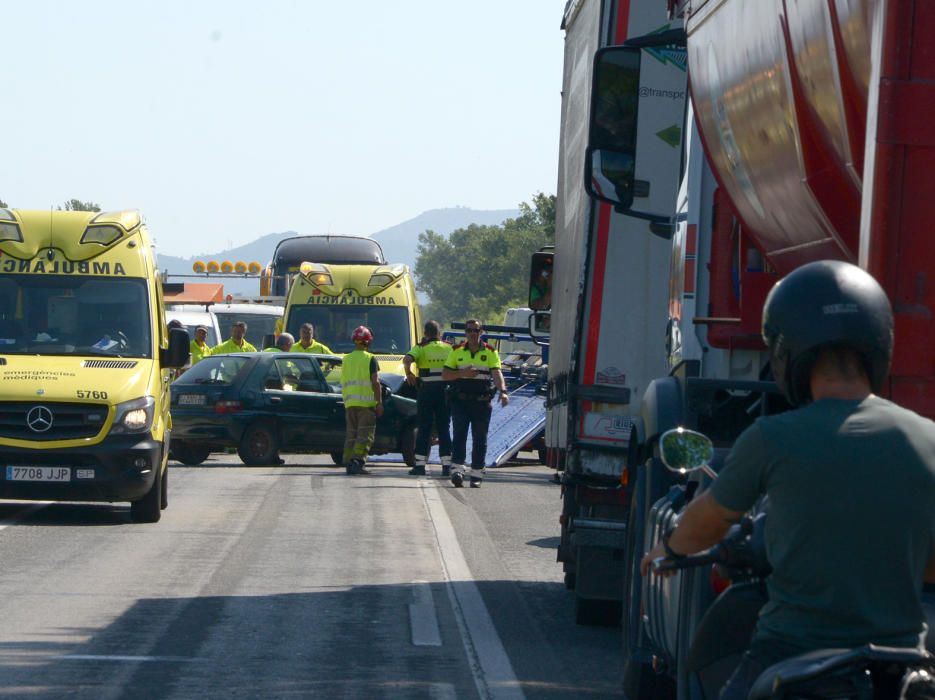 Accident de trànsit amb dos ferits a l''N-260 a Fi