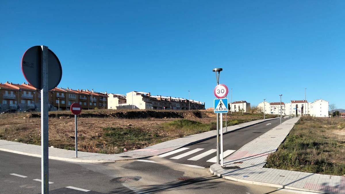 Plasencia da luz verde a ocho nuevas parcelas en La Mazuela