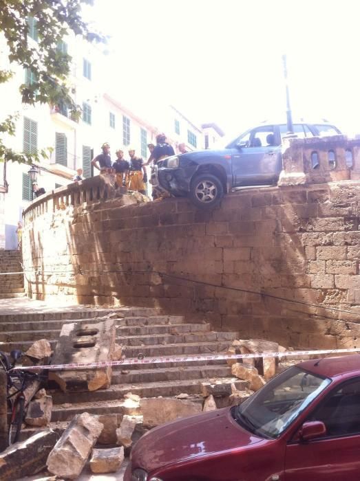 Zwei Verletzte bei Autounfall im historischen Zentrum von Palma.