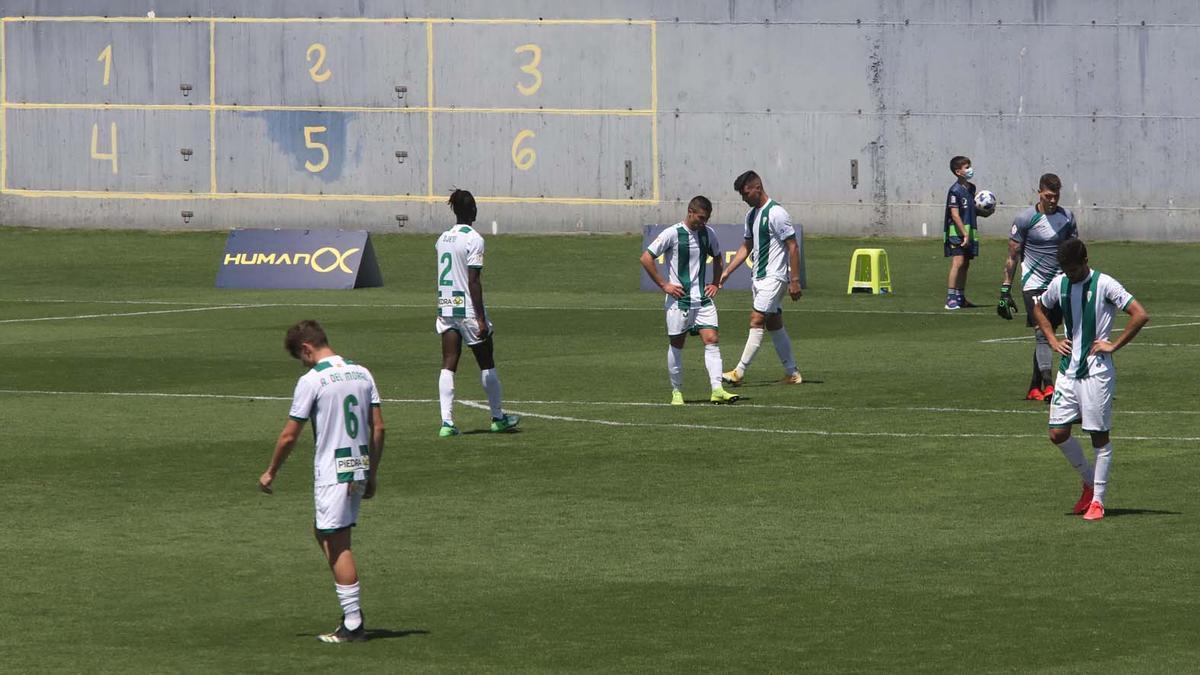 Las imágenes del Cádiz B - Córdoba CF