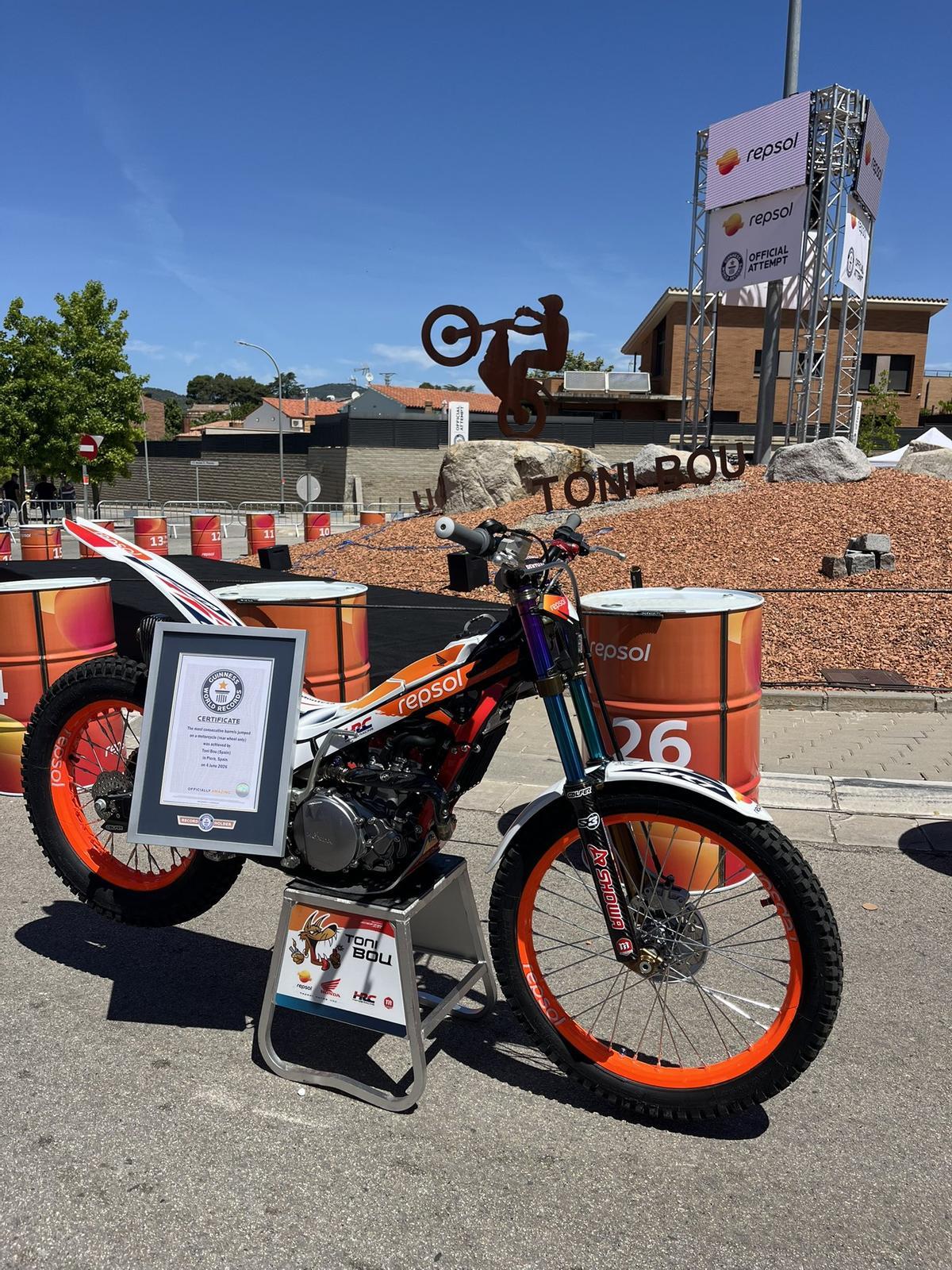 Toni Bou conquistó un récord Guinness