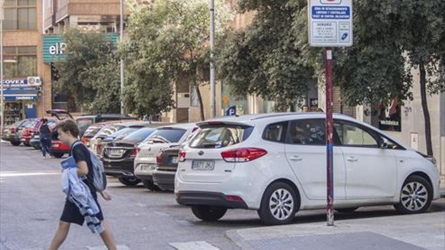 Las plazas de la zona azul de Cáceres se triplicarán y su perímetro abarcará casi todo el centro