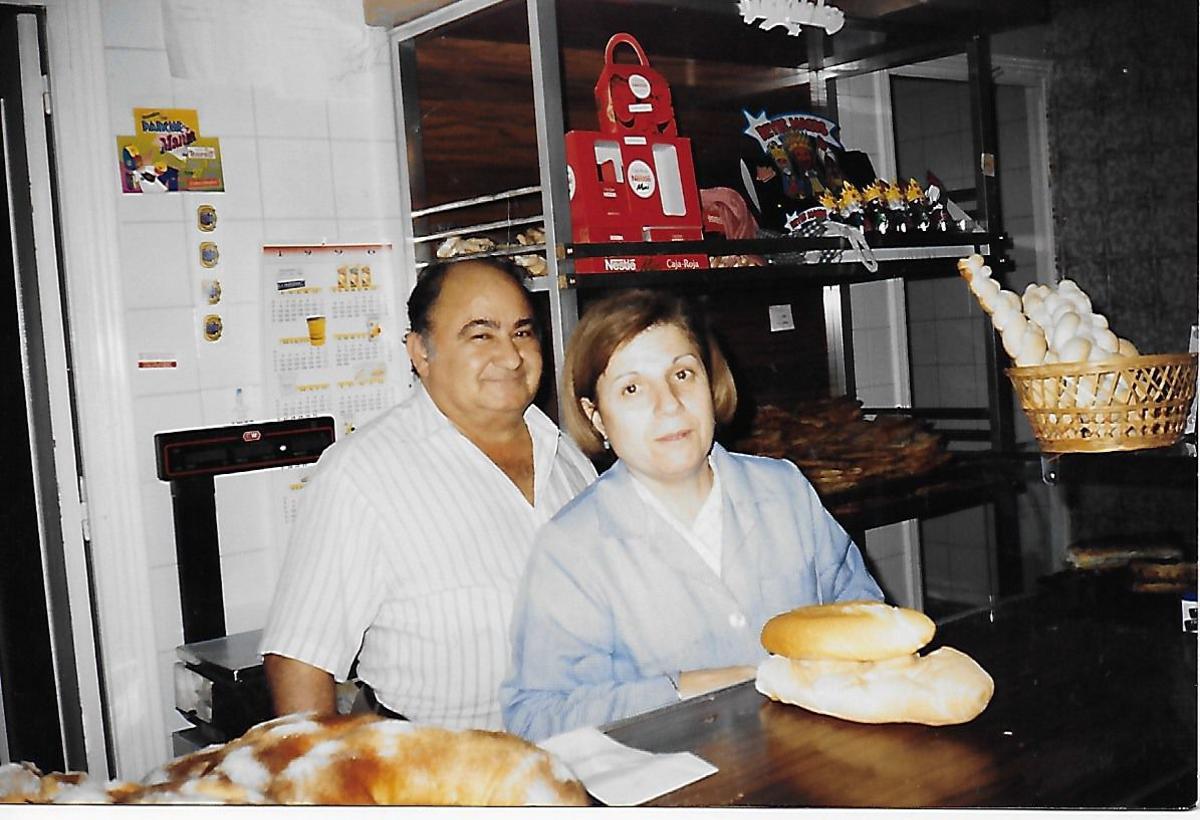 Imágenes de la penúltima y antepenúltima generación que siguió al frente del horno.