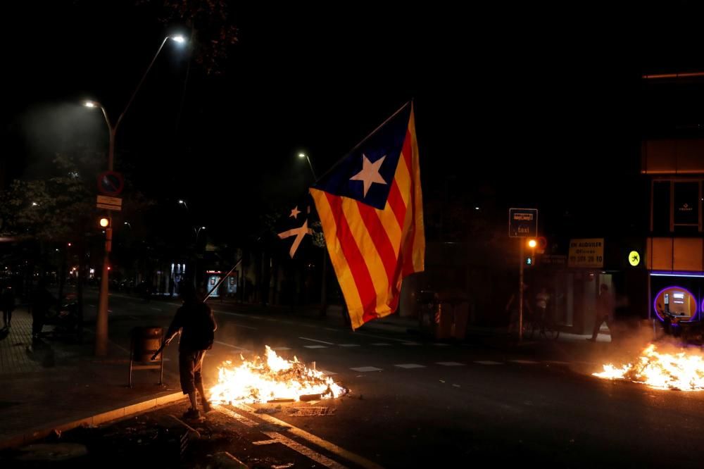 Aldarulls a Barcelona després de la manifestació contra la sentència