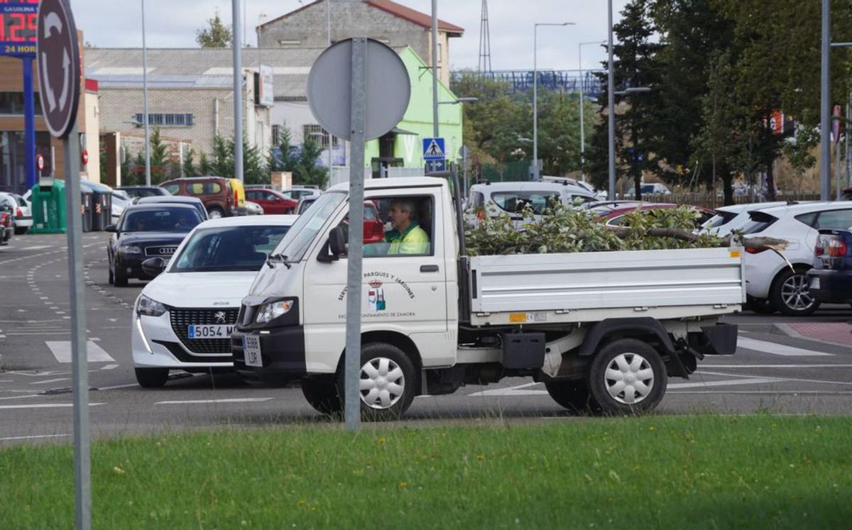 Un centenar de emergencias atendidas, con los bomberos desbordados por Kirk
