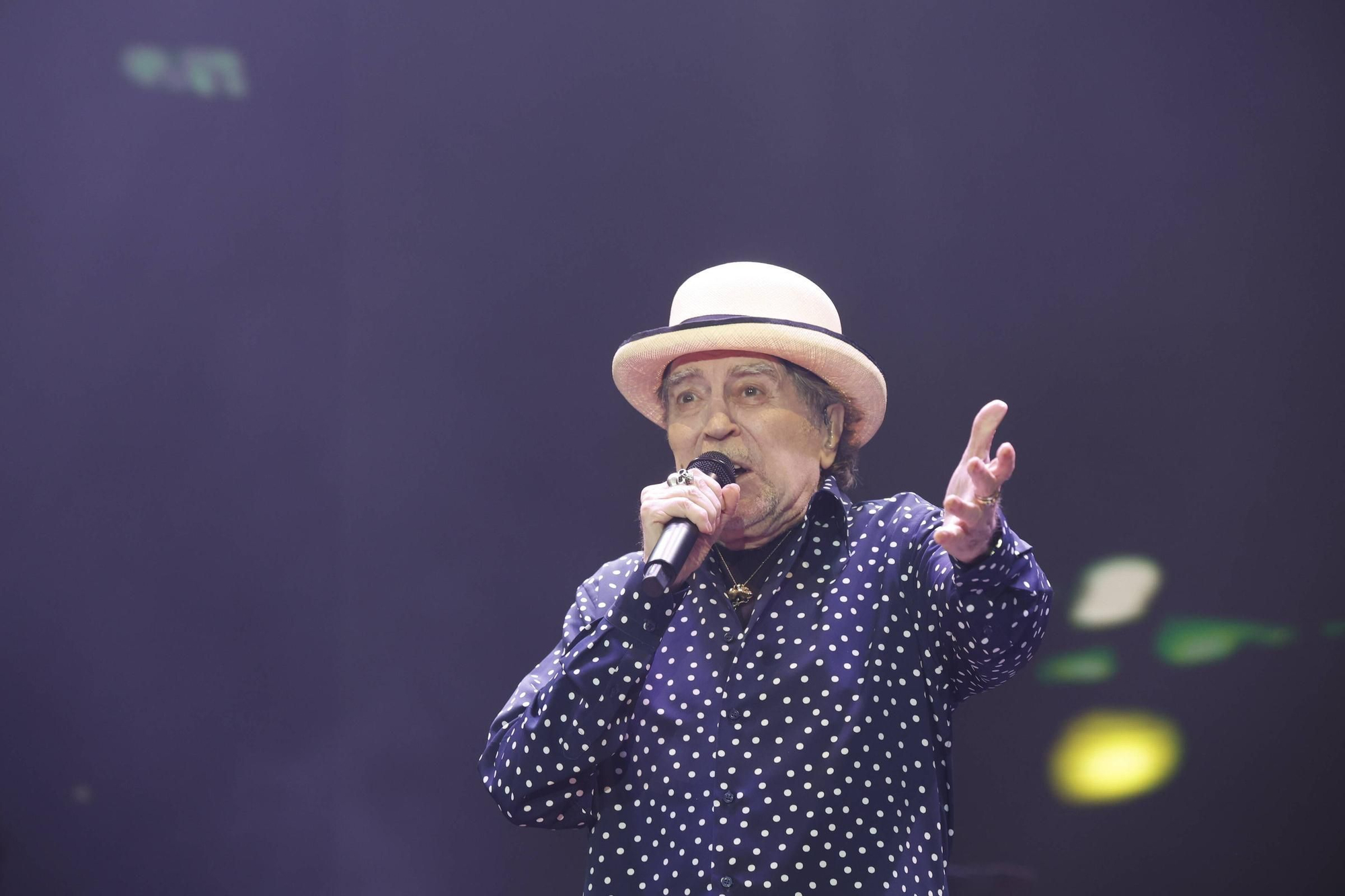 EN IMÁGENES | Gijón rinde homenaje a Sabina: de aquí a la eternidad