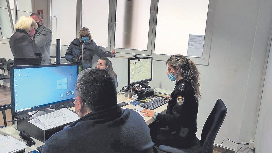 La Policia Nacional ha tramitat 5.578 permisos a ucraïnesos en un any i mig