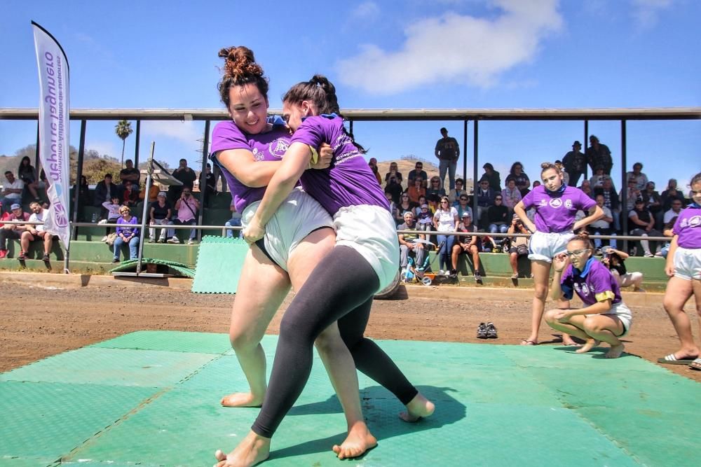 Tributo a la mujer en el deporte autóctono