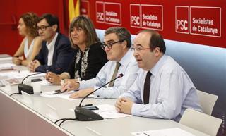 El PSC instruye a sus concejales para que no ayuden al Govern en el referéndum