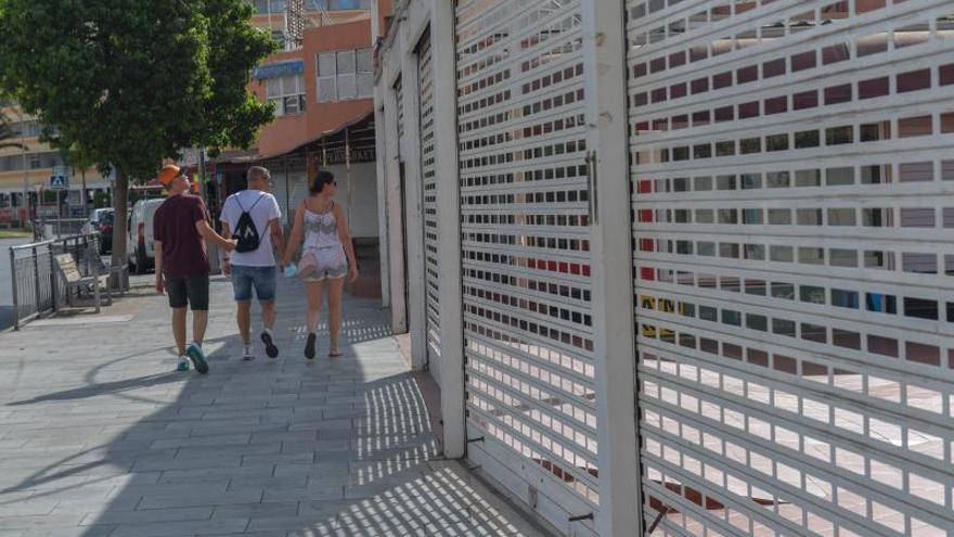 Estado de abandono de los centros comerciales y de ocio del Sur