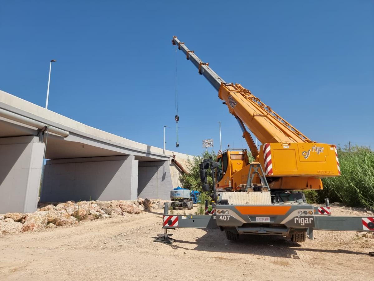 Obras para restablecer el agua potable.