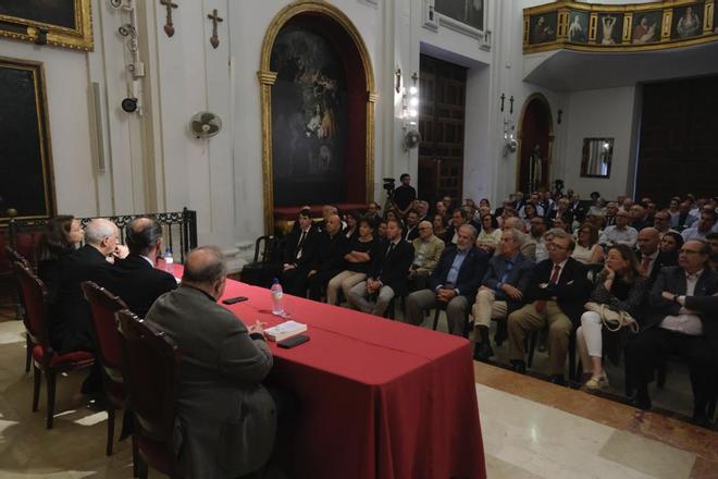 Conferencia de monseñor Rino Fisichella sobre el Jubileo Cofrade en Málaga