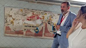 El consejero delegado de TMB, Xavier Flores, este viernes en el antiguo pasadizo que conecta la L1 y la L3 bajo plaza Catalunya.