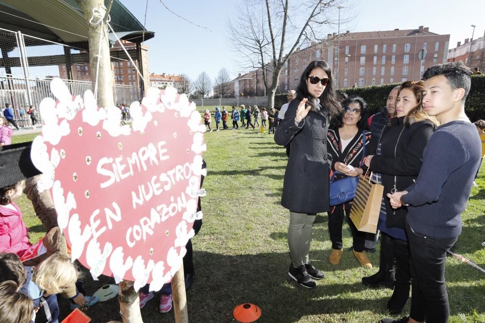 Homenaje a Thiago Guamán en el colegio Atalía