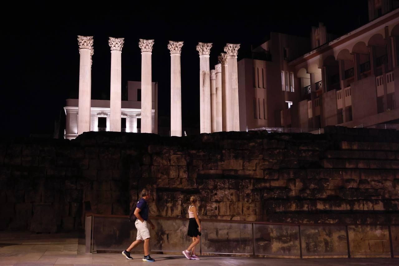 El Templo Romano estrena su nueva iluminación