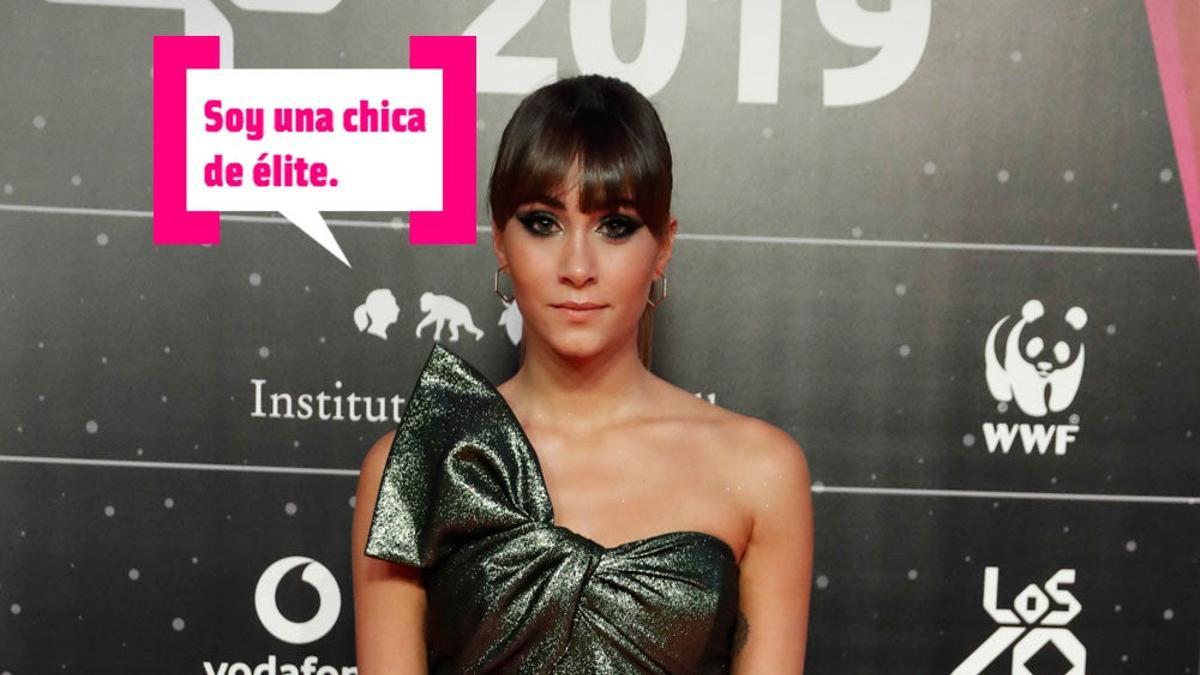 Aitana con vestido brillante en la gala de los 40 principales