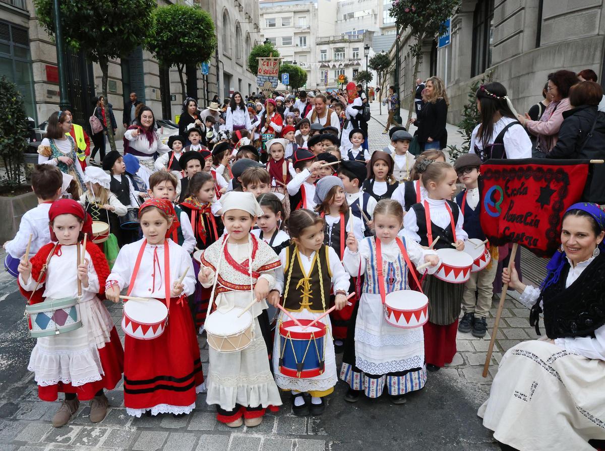 Los más pequeños protagonizan su 'Reconquistiña' Los más pequeños protagonizan su 'Reconquistiña'