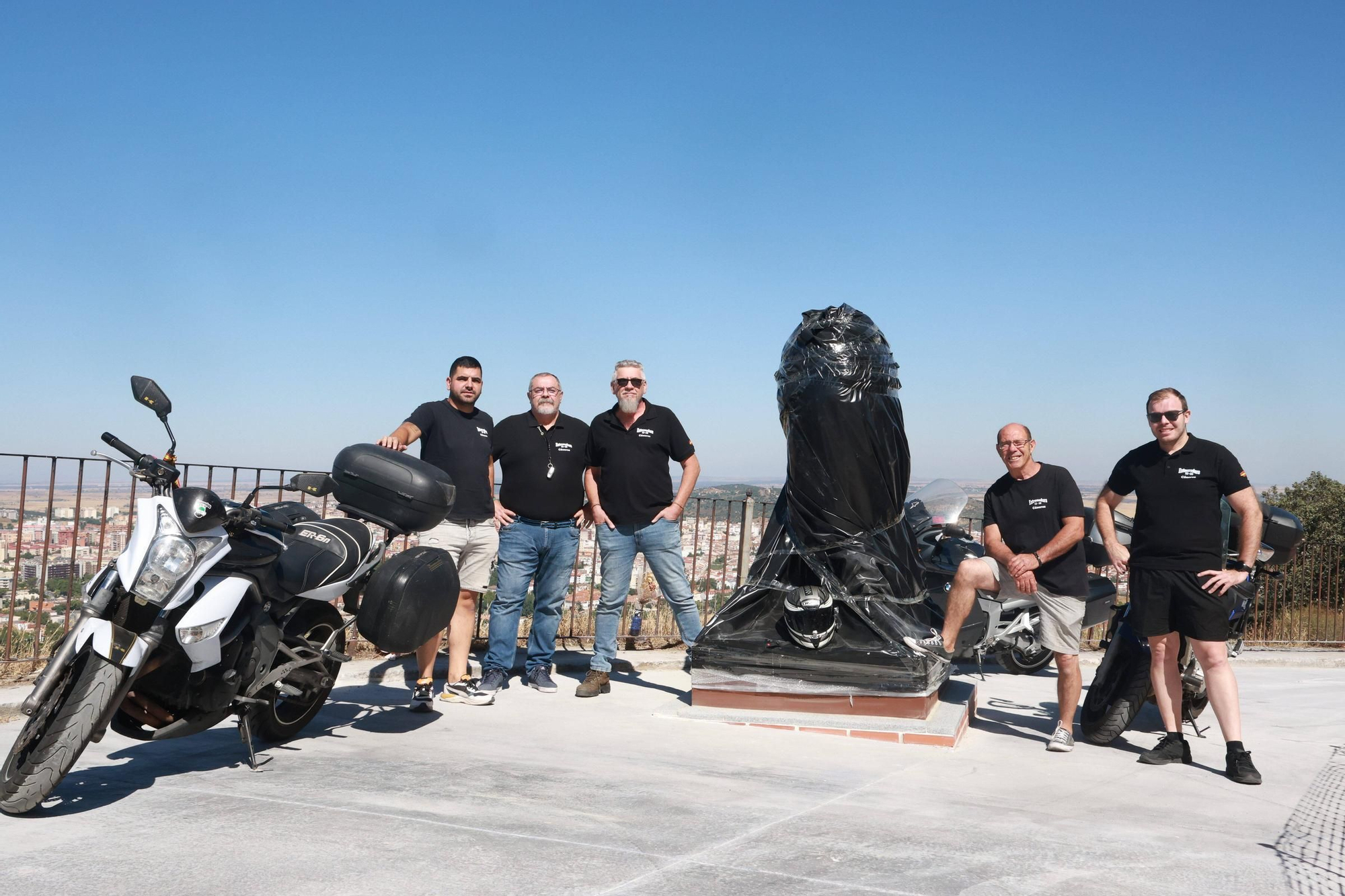 El 'Monumento a las víctimas de accidentes de moto' será inaugurado junto al santaurio de la Montaña de Cáceres