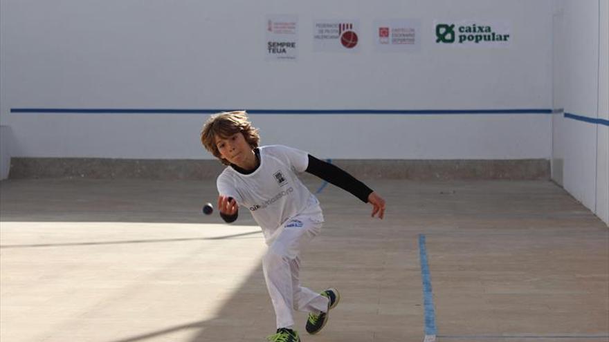 Almassora, Vila-real i Onda lluitaran pel títol