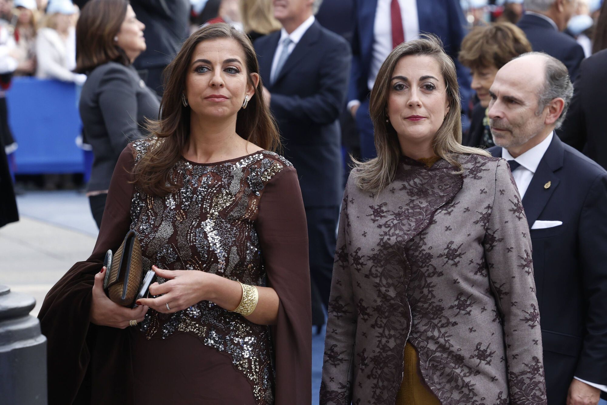  Así fue la llegada de los invitados a los premios "Princesa de Asturias" y su paso por la alfombra azul