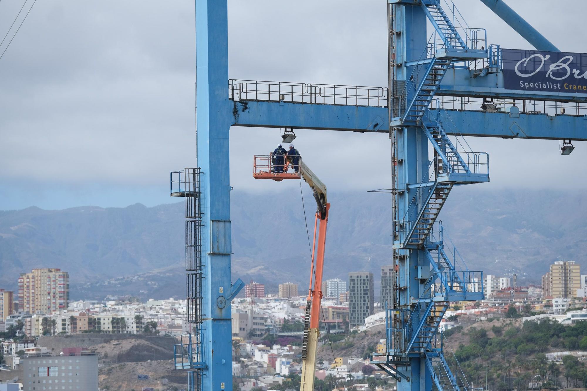 Desmontaje Grúa OPCSA en Puerto de Las Palmas