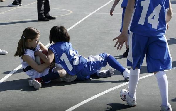 BALONCESTO: Maristas-Helios (liga de escuelas) / St Casablanca-Helios (preinfantil femenino)  / Compañía de María-Helios (benjamín femenino)  / Alierta-Helios (alevín femenino B)